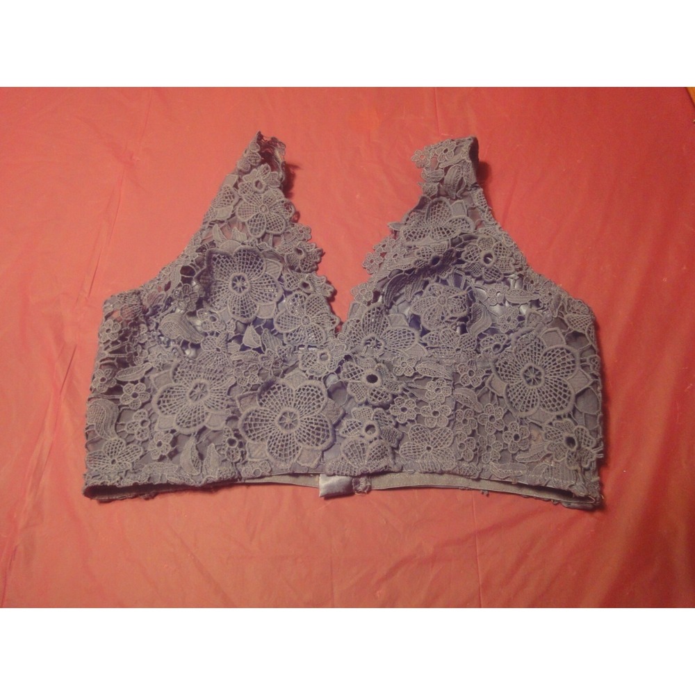 Windsor blue bra top zipper back lace flower design Large no wires no padding‎
